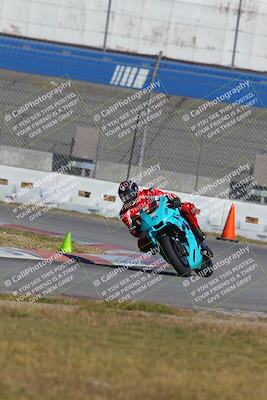 media/Nov-26-2022-Fastrack Riders (Sat) [[b001e85eef]]/Level 2/Session 3 Outside Turn 9/